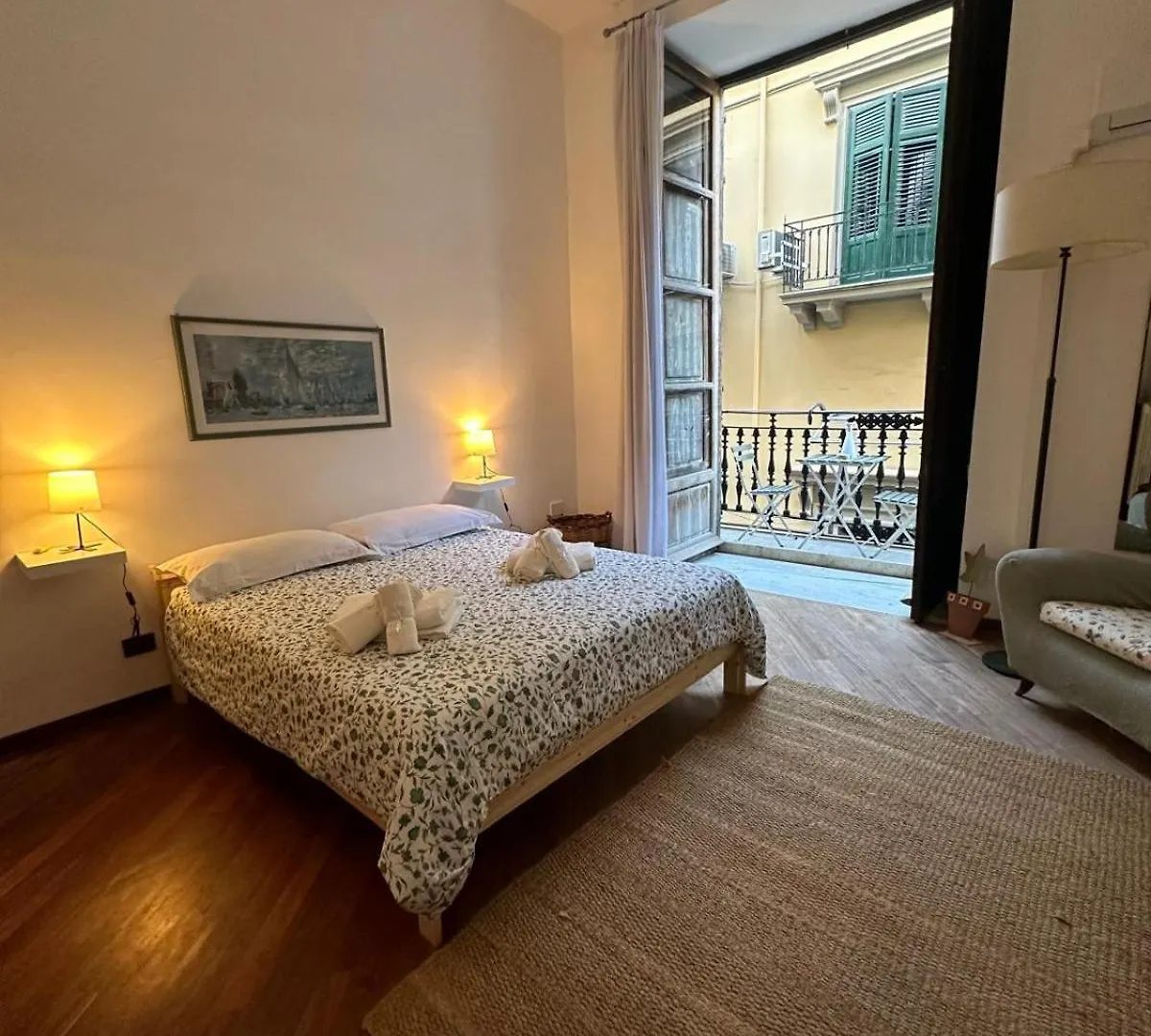 Quarto em Acomodações Particulares La Finestra Sugli Archi Apartamento Palermo